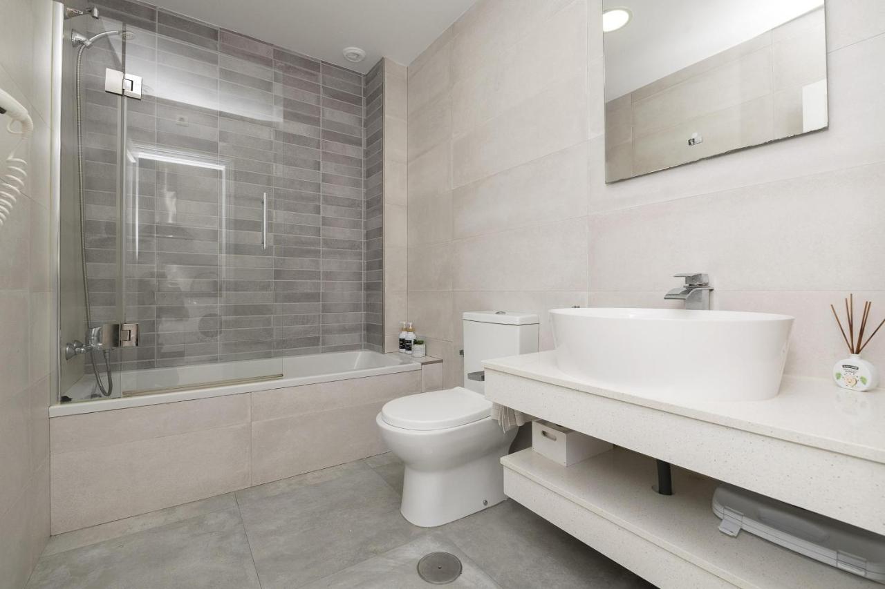 タリファLoft San Mateo (Adults Only)アパートメント エクステリア 写真